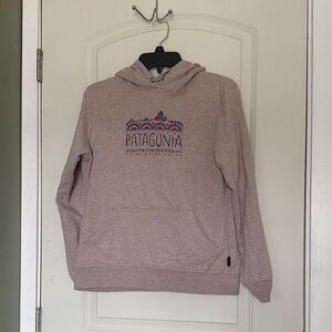Patagonia Women’s Brown Hoodie Sweater. Small